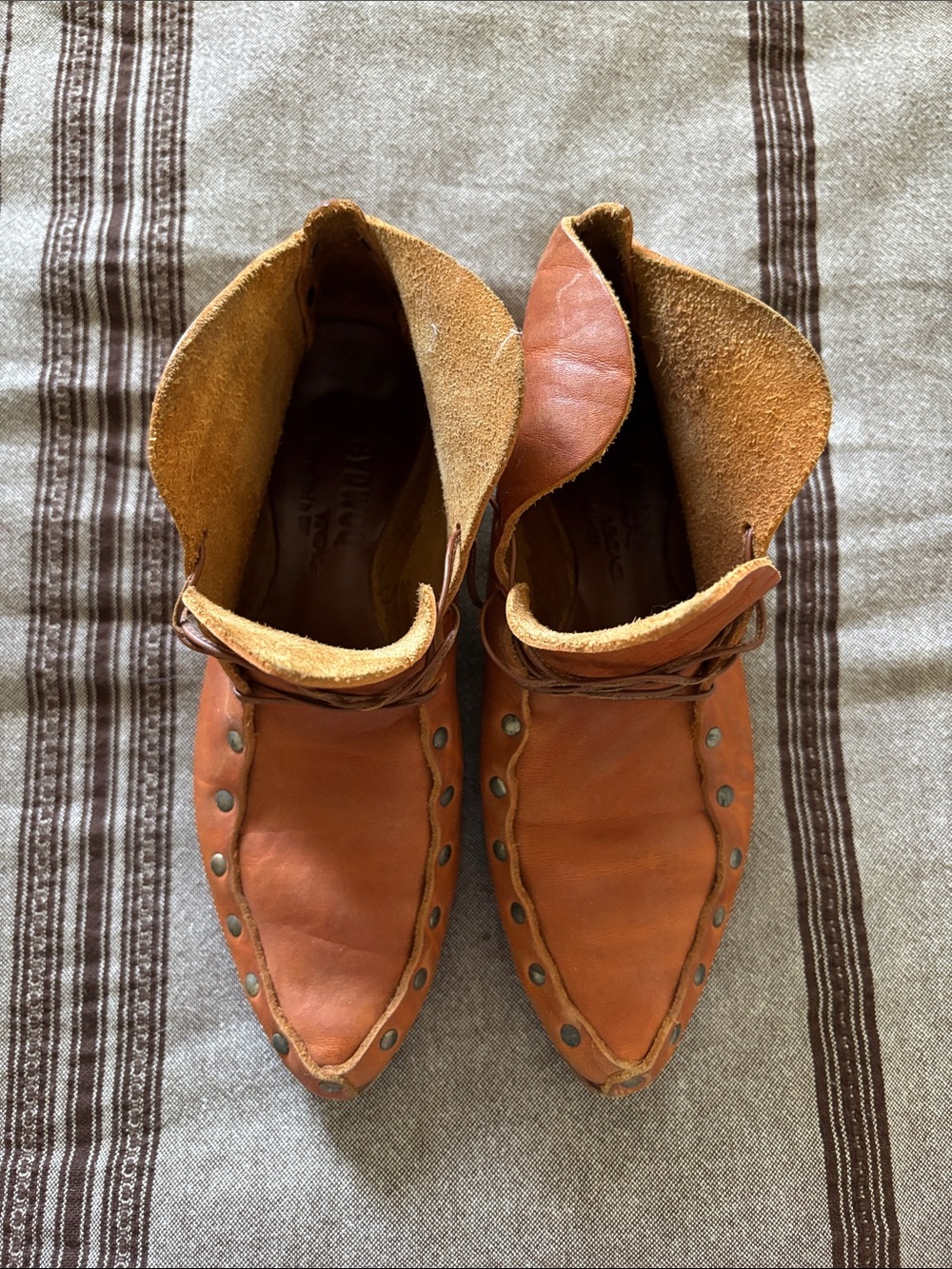 Vintage Women’s Leather Ankle Booties in Cognac - Suede Trim